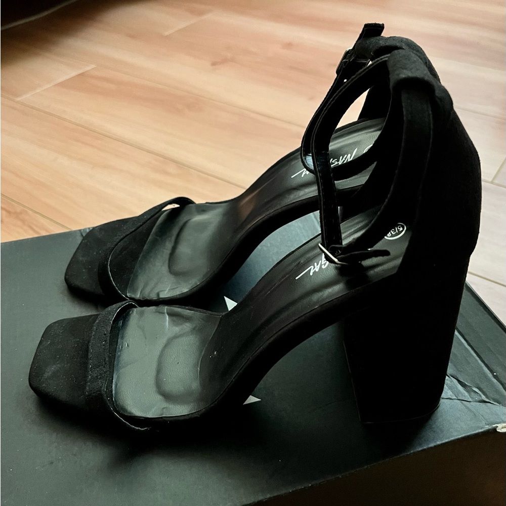 NWOT Nasty Gal black thin-strap suede-like block heels (Size 38 / US 7)